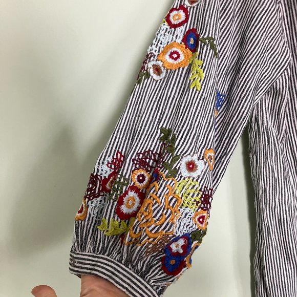 Anthropologie Feather Bone Lindsey Embroidered Floral Size XS - Picture 4 of 9